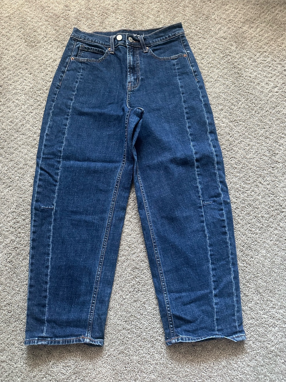 Old Navy High-Rise Barrel Leg Dark Wash Jeans - Size 4